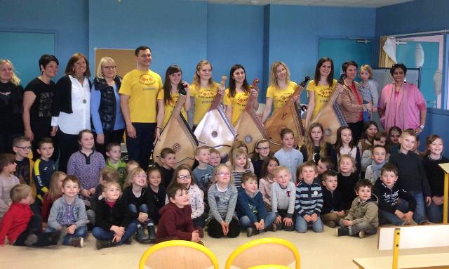 Виступ для школярів у одній із бельгійських шкіл